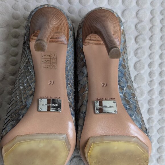 Michael Kors Snakeskin sized 39 EU/8 US Heels - Picture 3 of 16